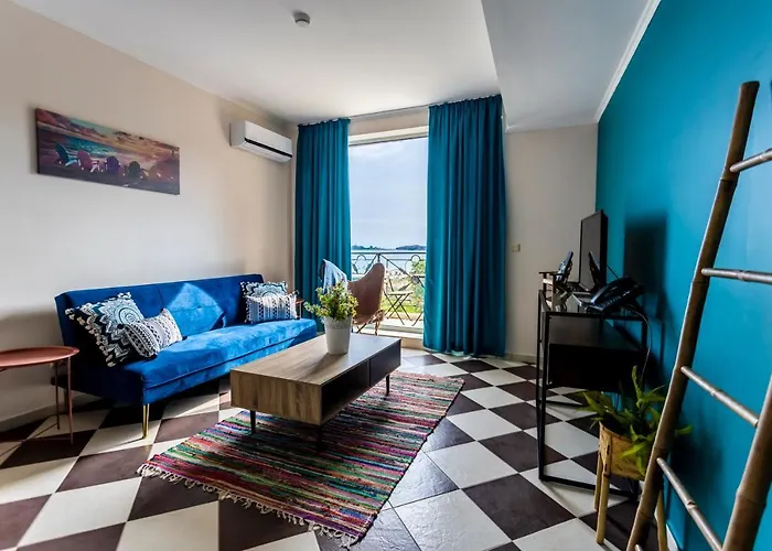 Ξενοδοχείο με διαμερίσματα Touristic Complex Hacienda Σωζόπολη